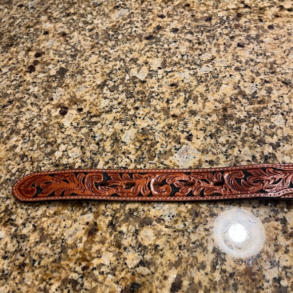 Ranger Belt Company | Hand Tooled Western Style Leather Concho  Belt 26 S - Picture 7 of 10